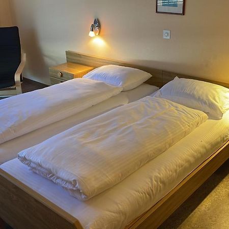 Hotel Edirol Vouvry Экстерьер фото